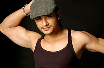 Kunal Kemmu gets cosy